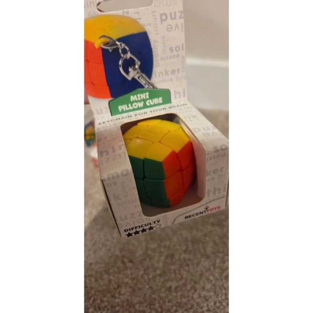Recent toys mini pillow cube & mini skewb keychains